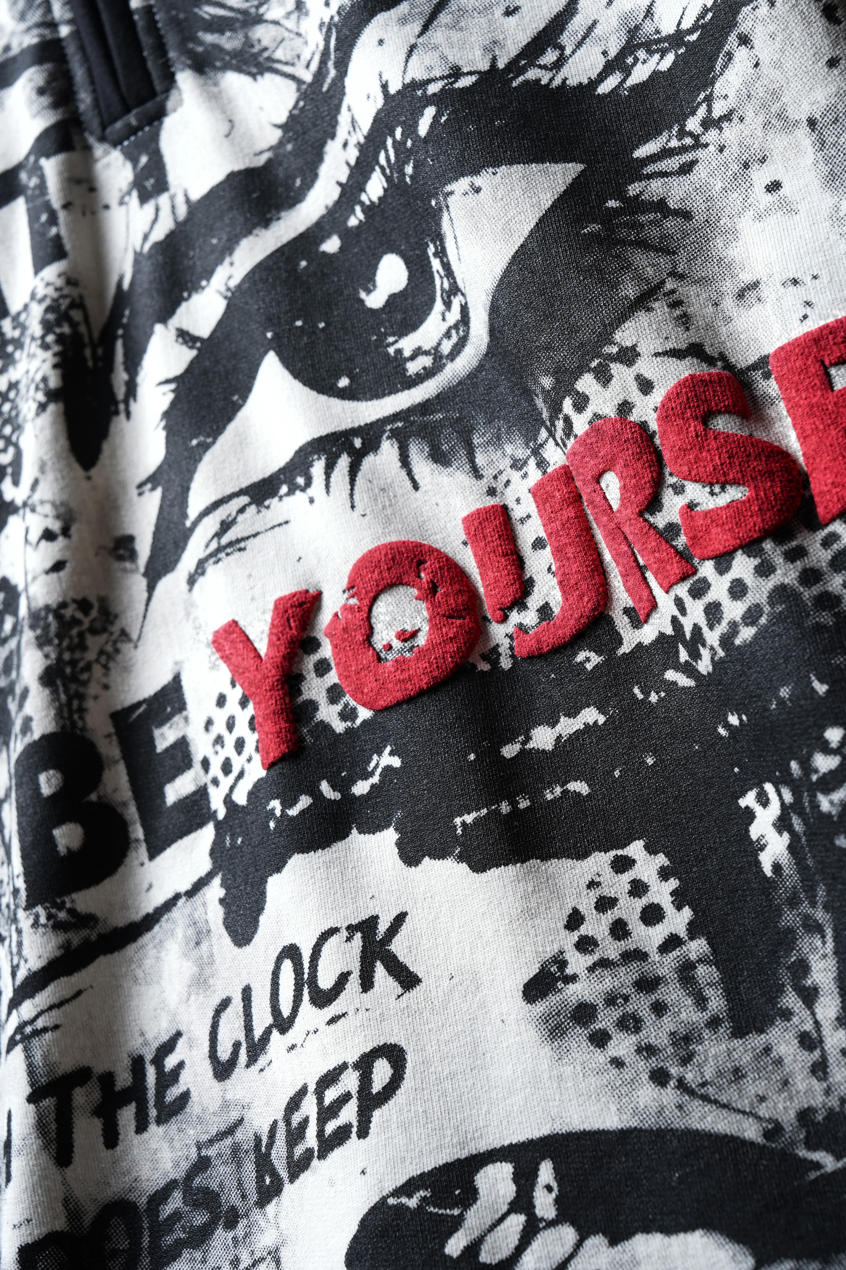 Be Yourself Collar T-shirt - Image 4