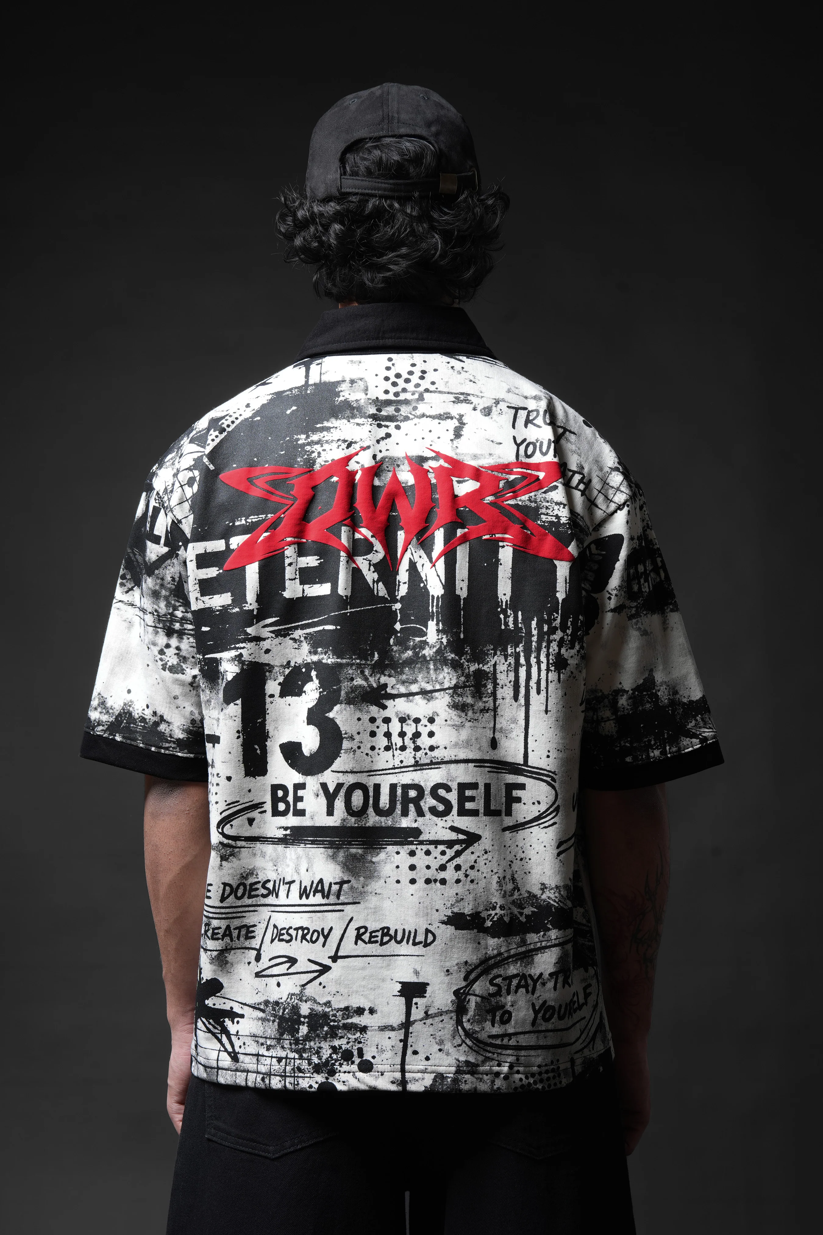 Be Yourself Collar T-shirt - Image 9