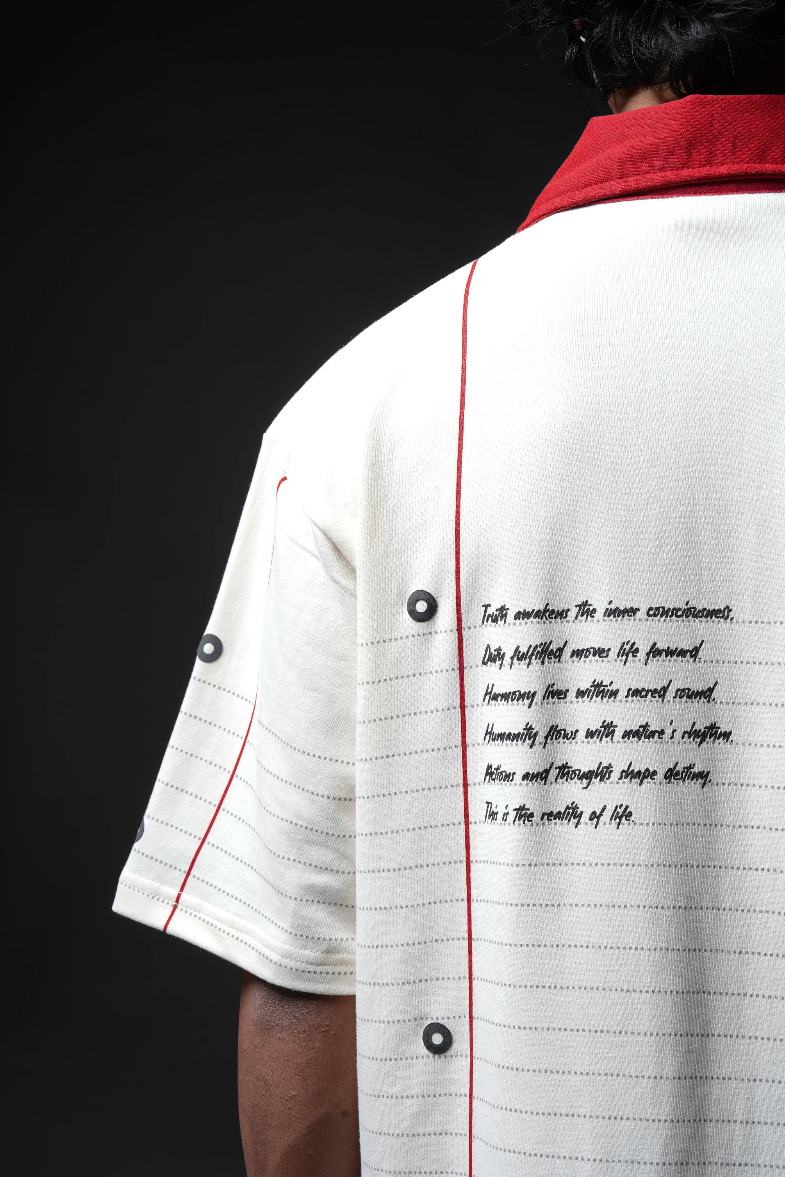 Know It All Collar T-shirt - Image 18