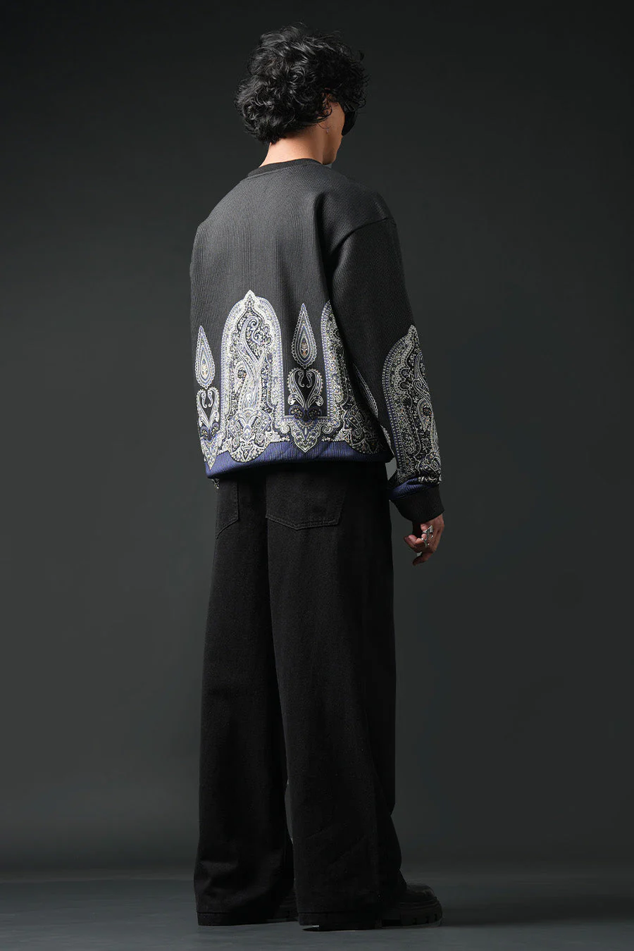 Shunya Temple Sweatshirt - Image 11